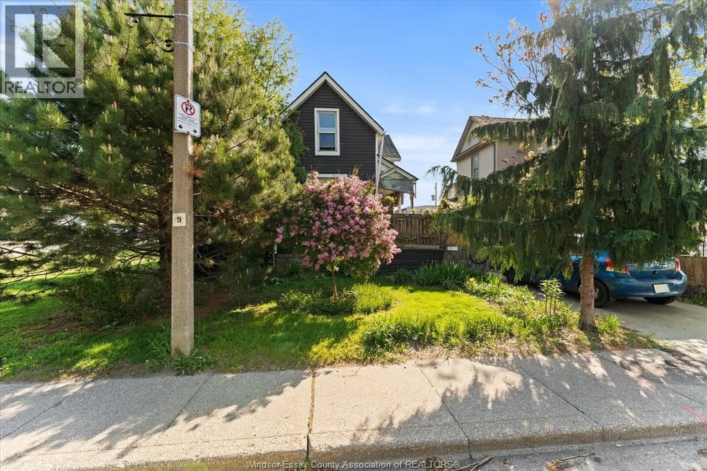 552 PARENT AVENUE, Windsor — photo 4