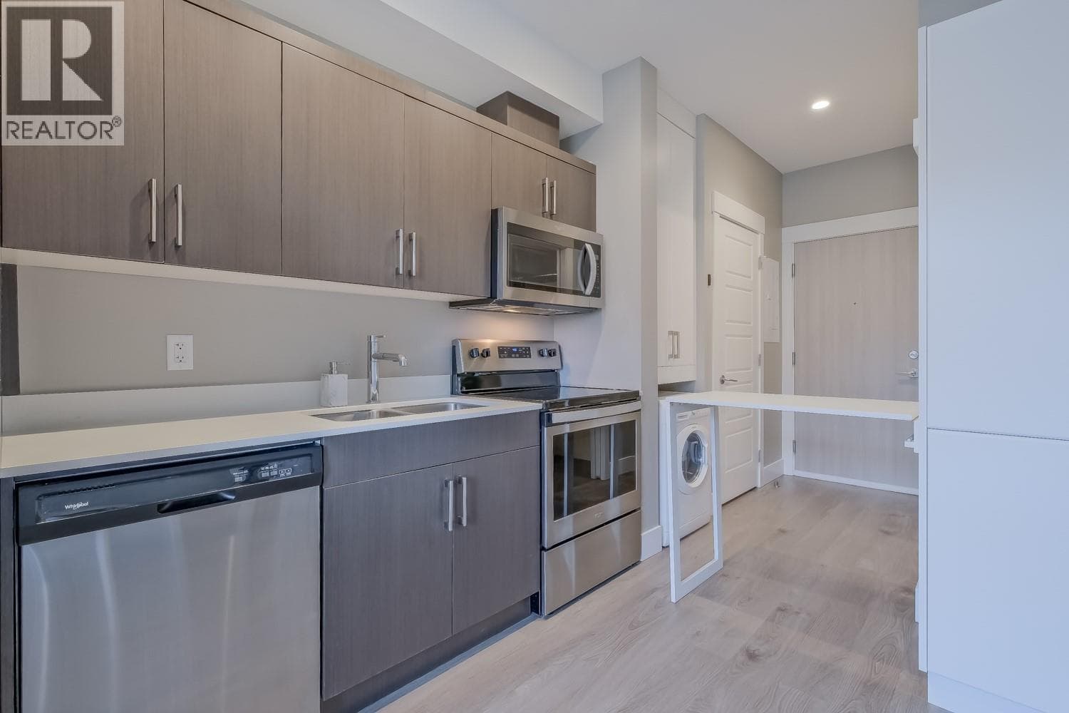 925 Leon Avenue Unit# 614, Interior REALTORS® — photo 5