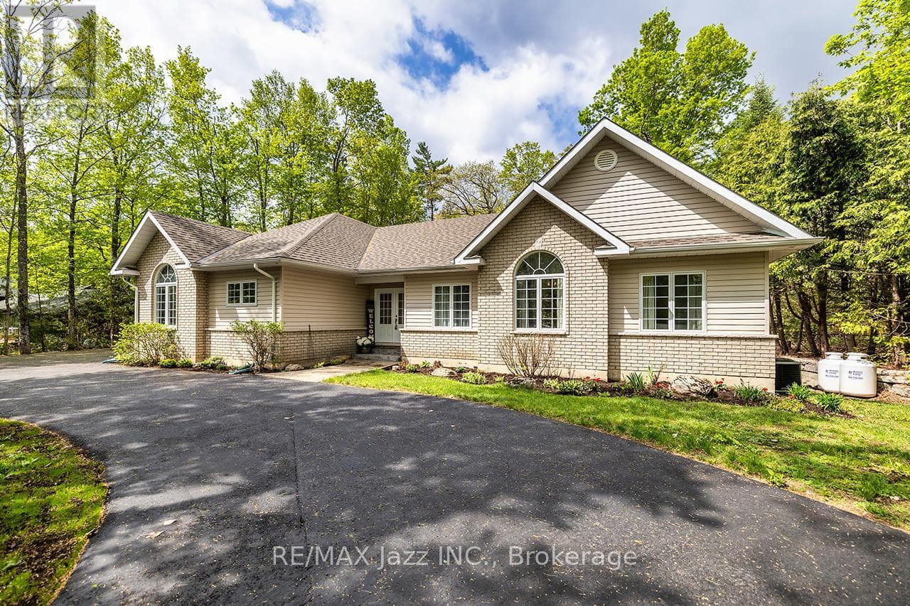 72 SUMCOT DRIVE, Central Lakes — photo 2