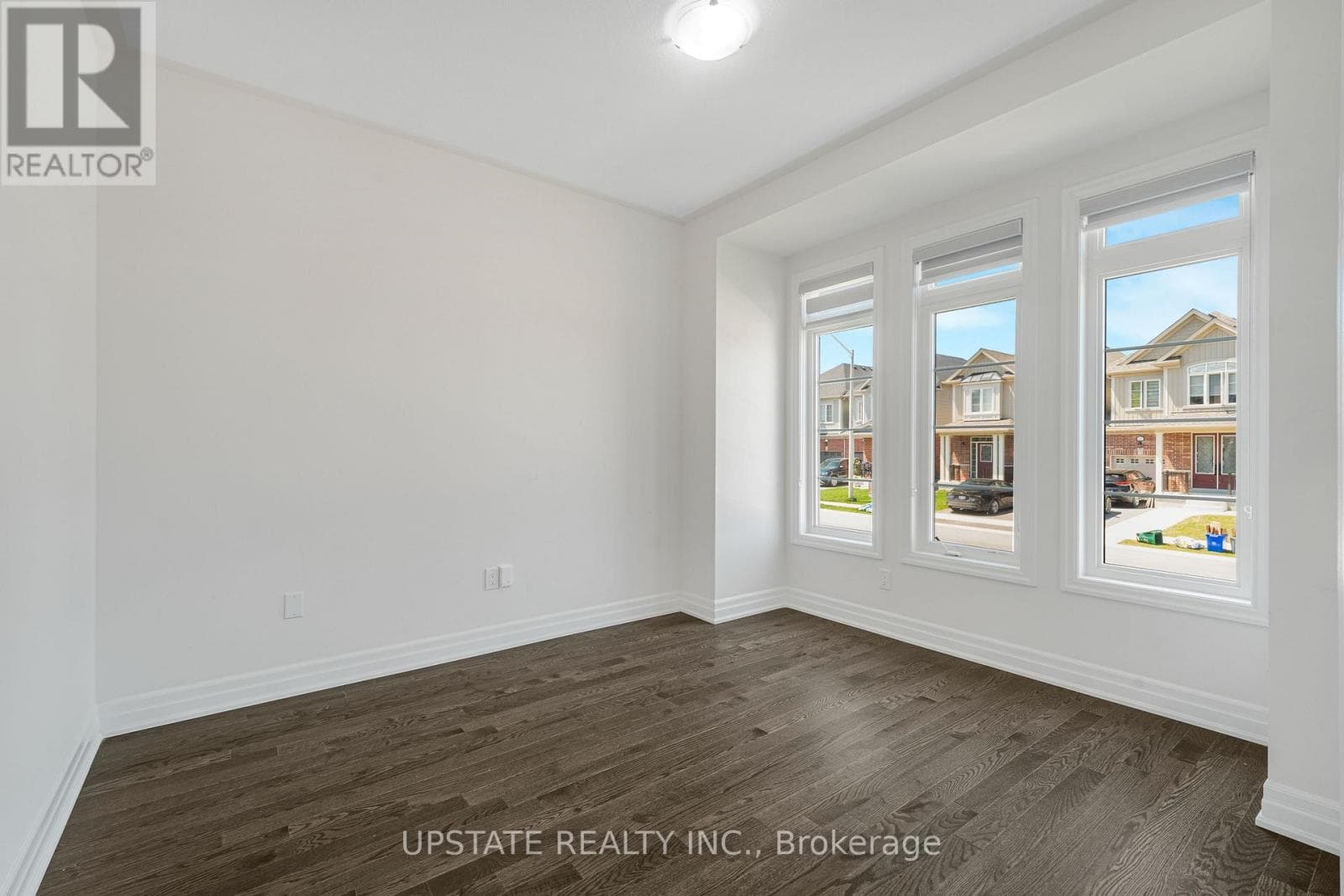 9218 WHITE OAK AVENUE N, Toronto — photo 4