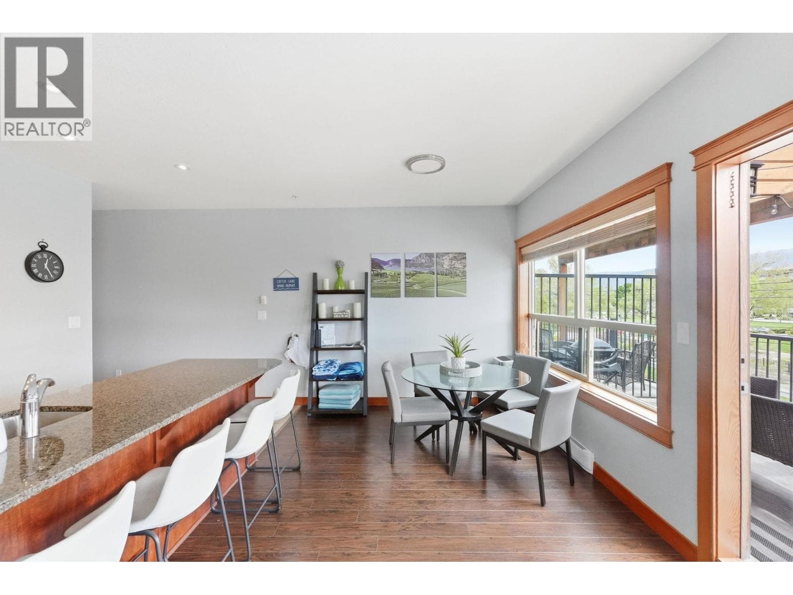 93 WINNIPEG STREET UNIT 301, Interior REALTORS® — photo 3