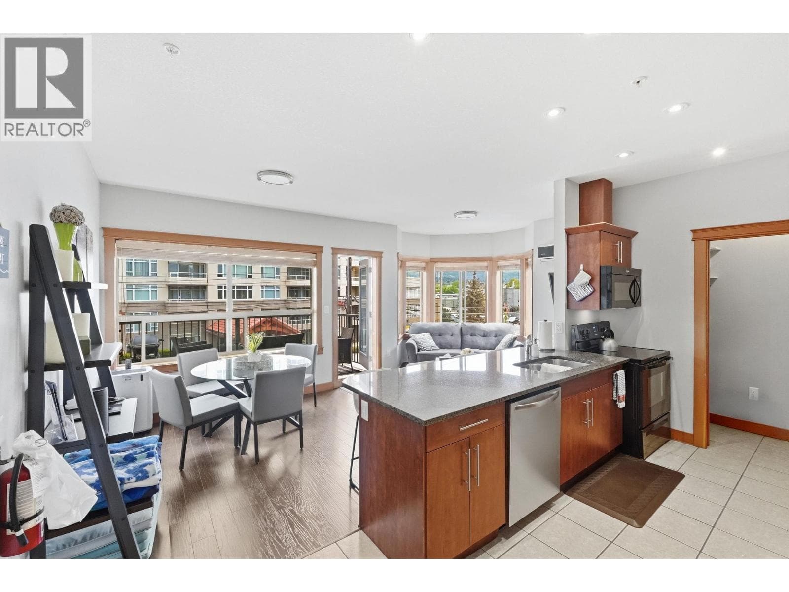 93 WINNIPEG STREET UNIT 301, Interior REALTORS® — photo 5