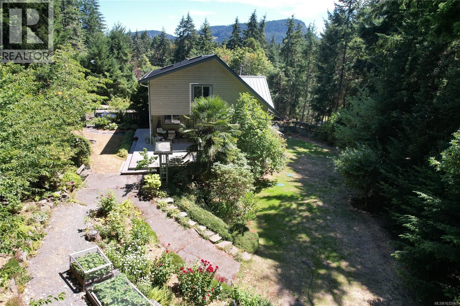 178 Elizabeth Dr in 