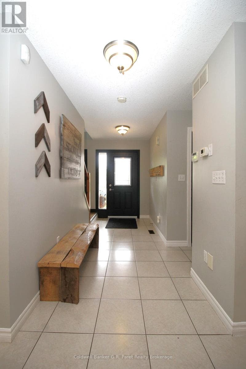 4 LANGRELL AVENUE, Woodstock-Ingersoll-Tillsonburg — photo 2