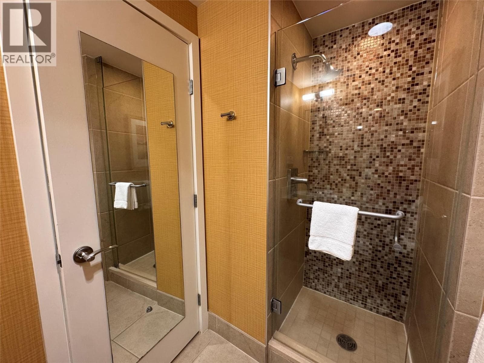 15 Park Place Unit# 113, Interior REALTORS® — photo 5