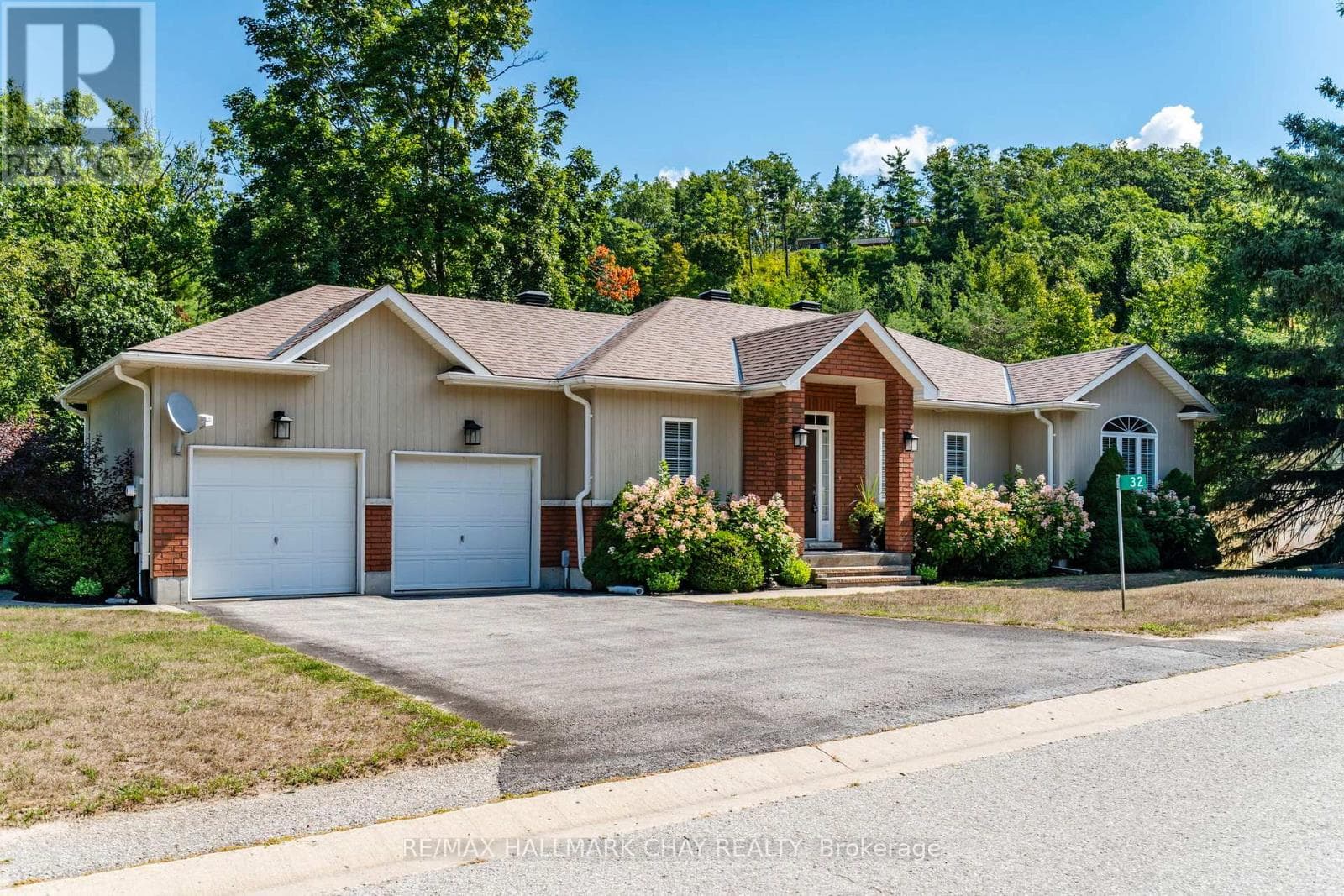 32 VALLEYCREST DRIVE, Toronto — photo 3