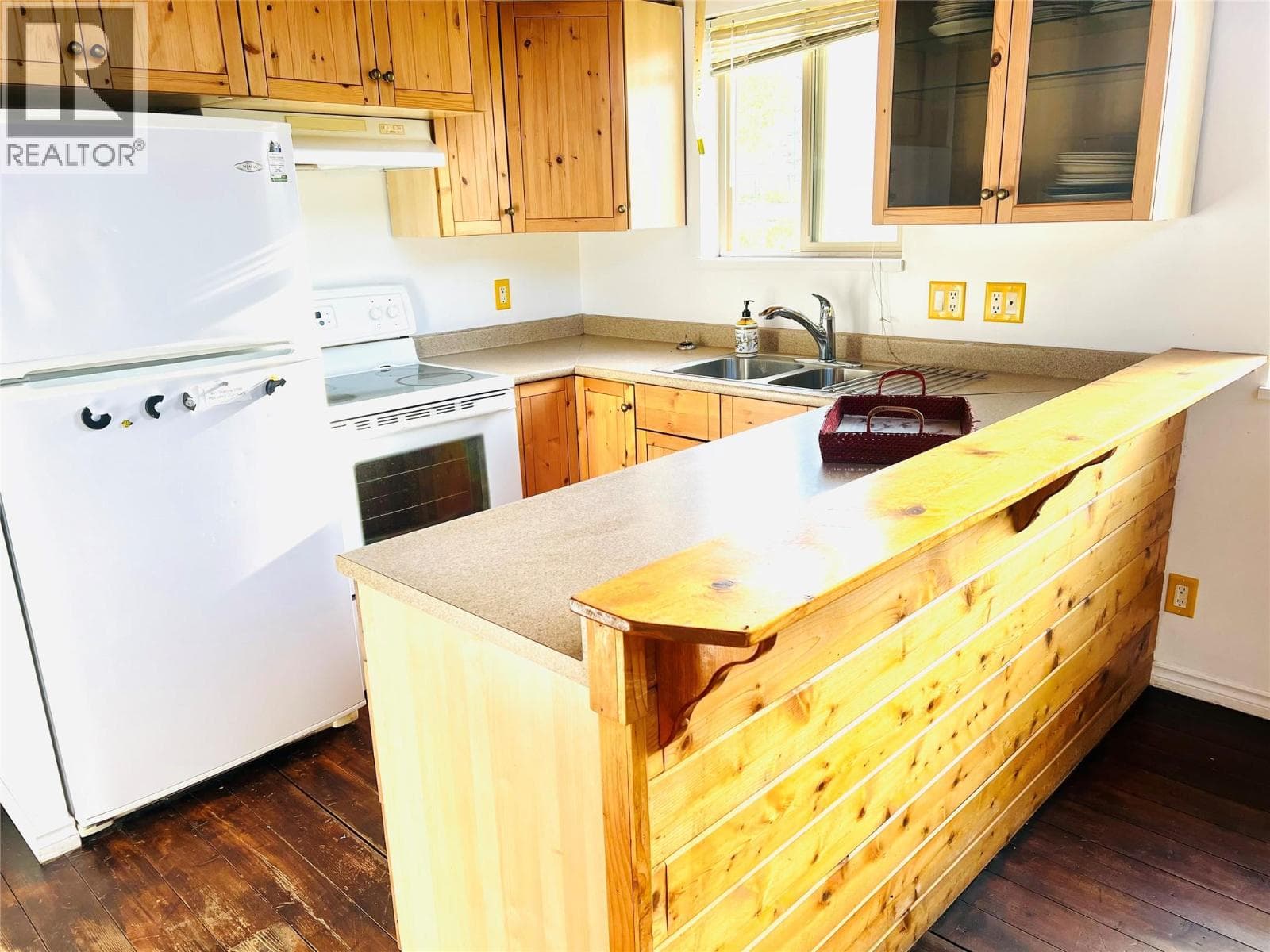 6219 Sundown Road, Interior REALTORS® — photo 3