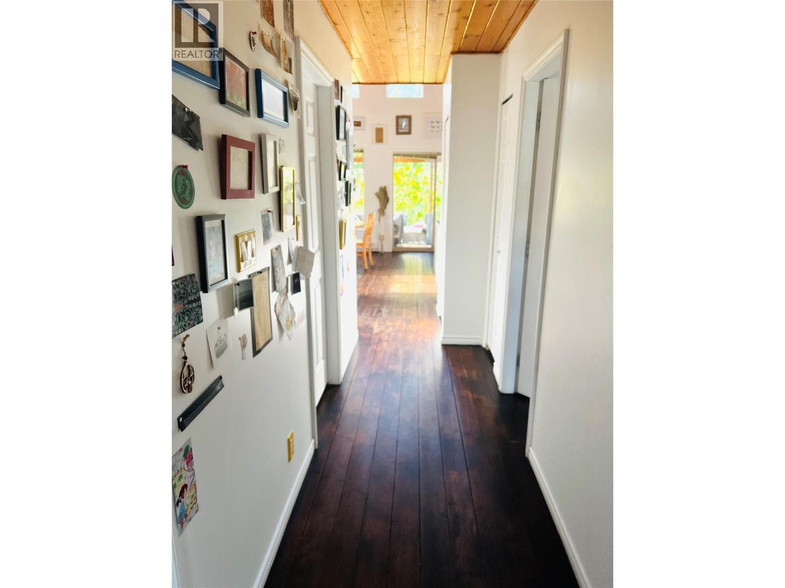 6219 Sundown Road, Interior REALTORS® — photo 2
