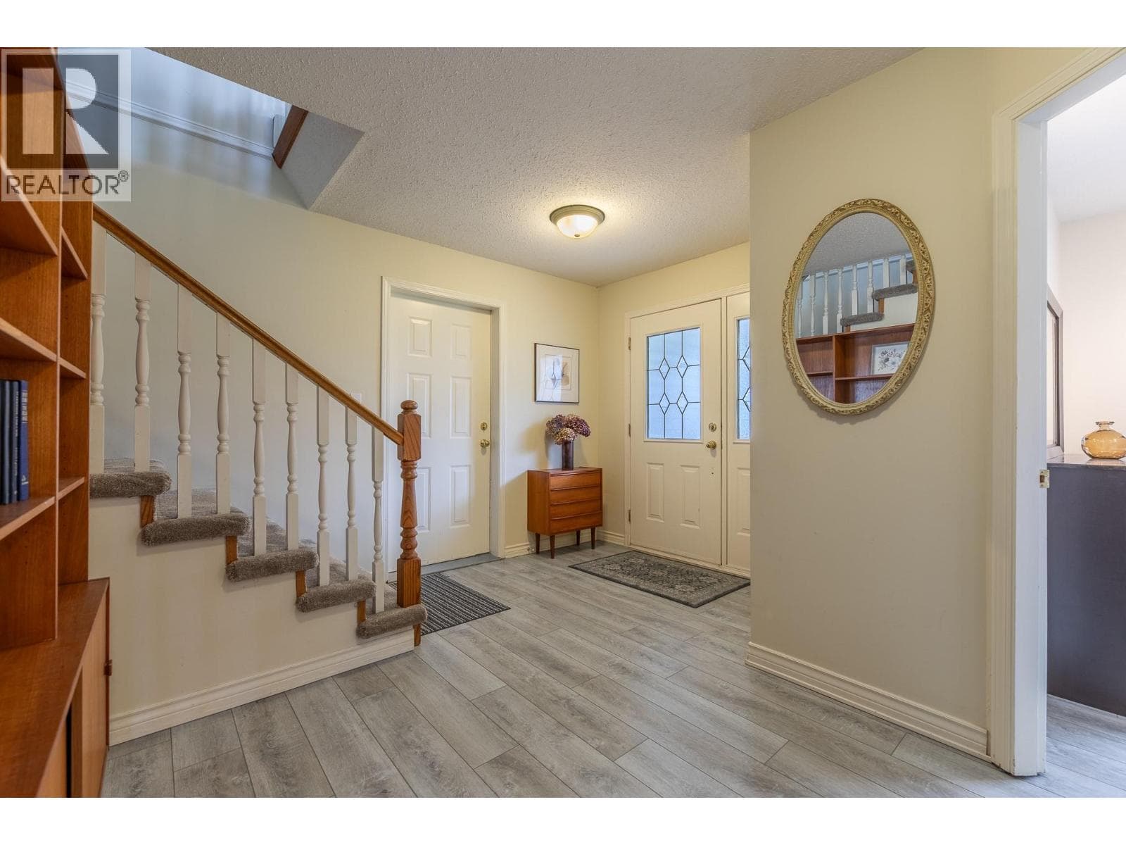 1500 Harding Street, Interior REALTORS® — photo 4