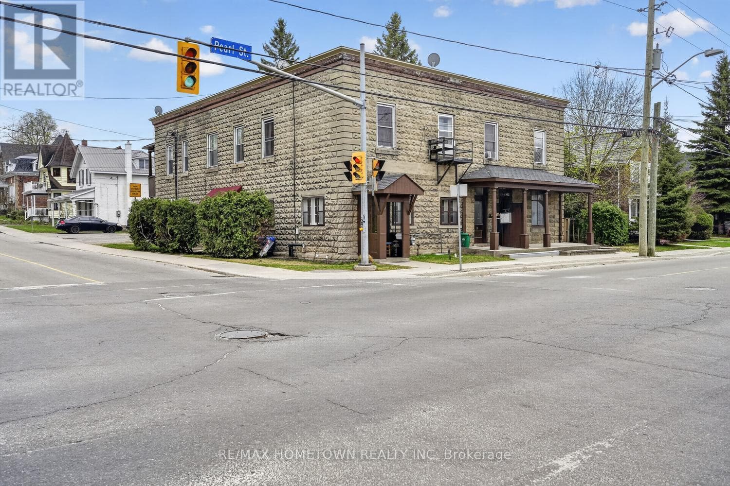 61 PEARL STREET E, Rideau St.Lawrence — photo 2
