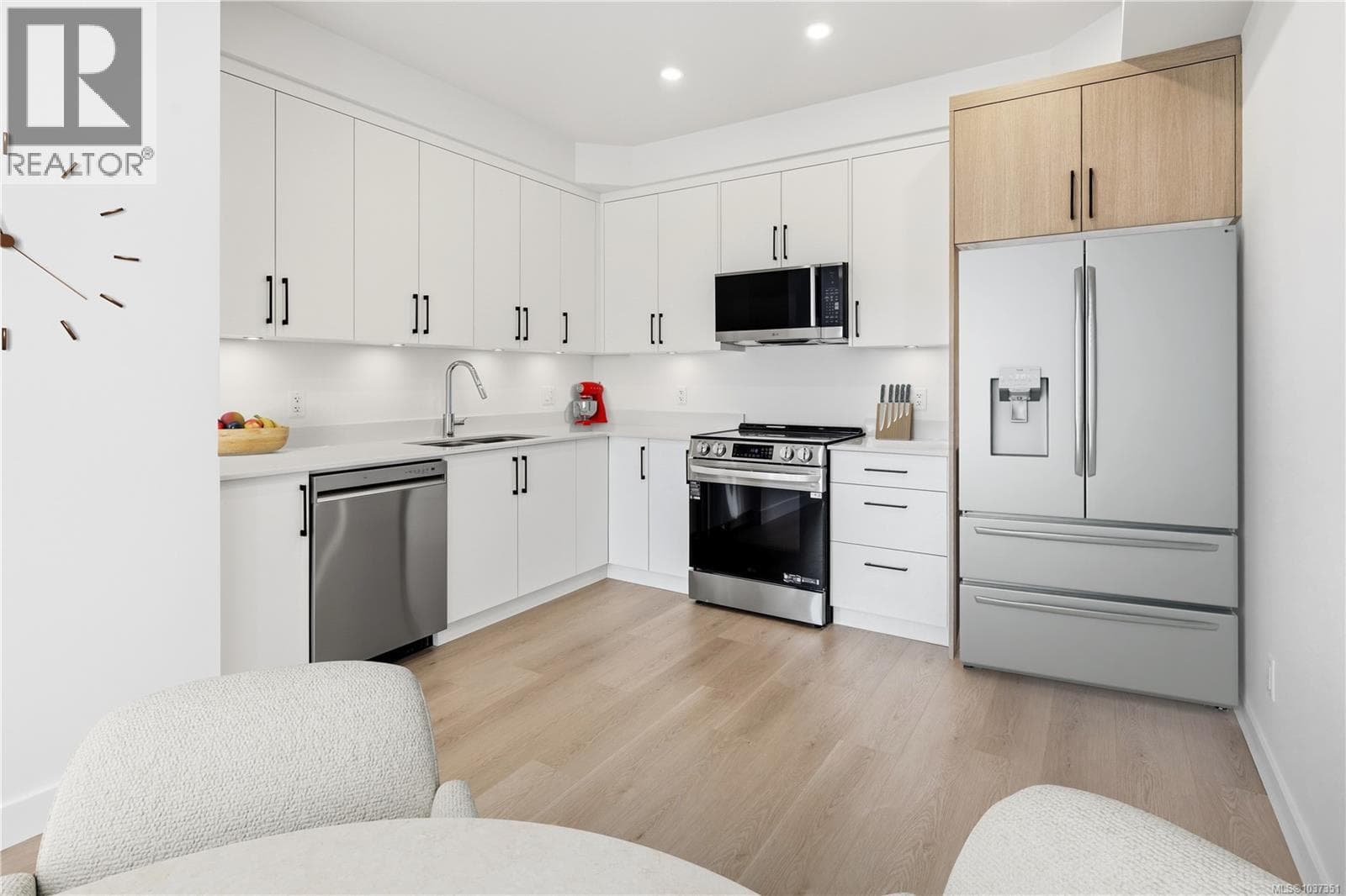 101 7057 Central Saanich Rd, Victoria — photo 4