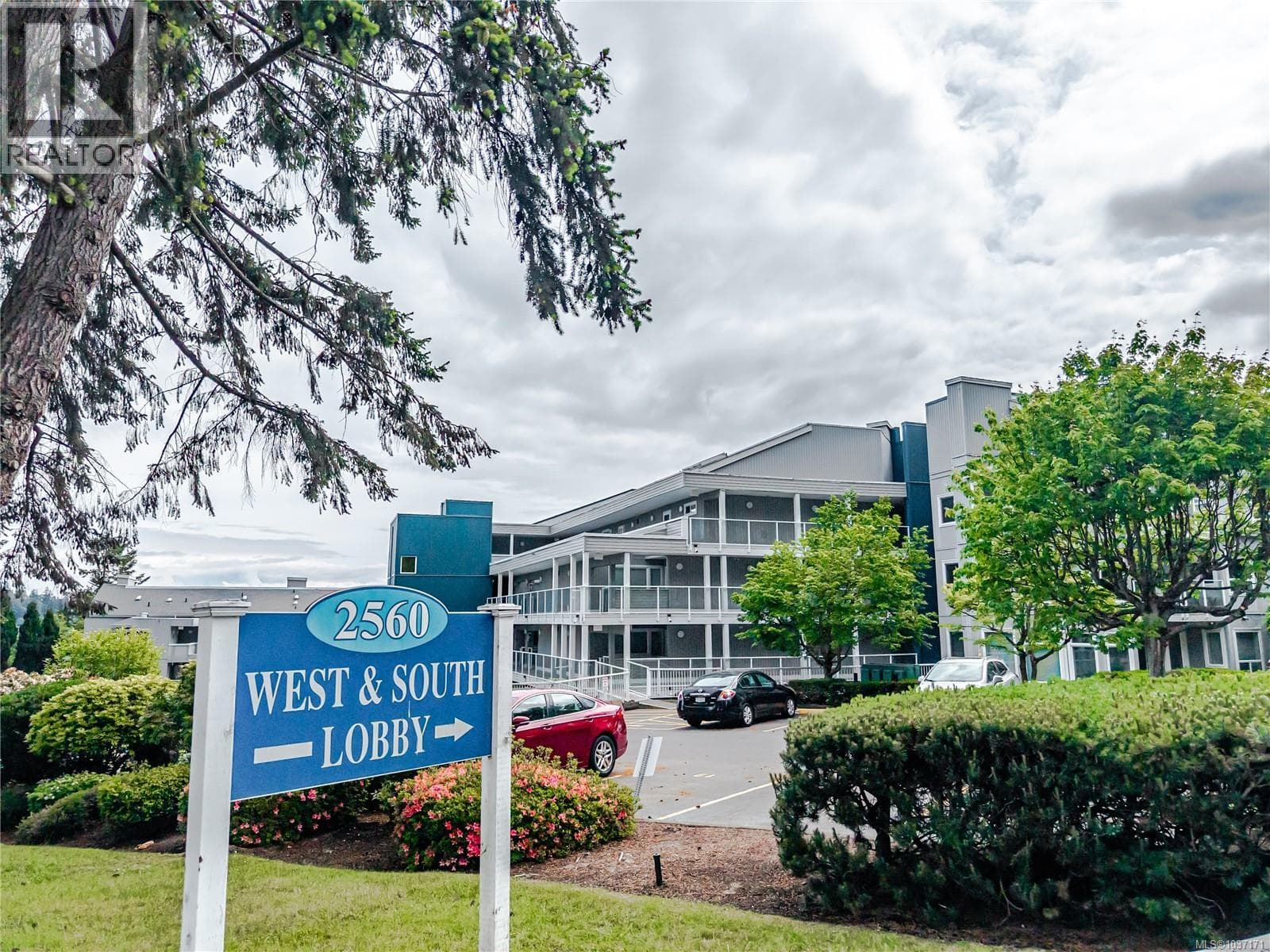 601 2560 Departure Bay Rd, Vancouver Island — photo 4