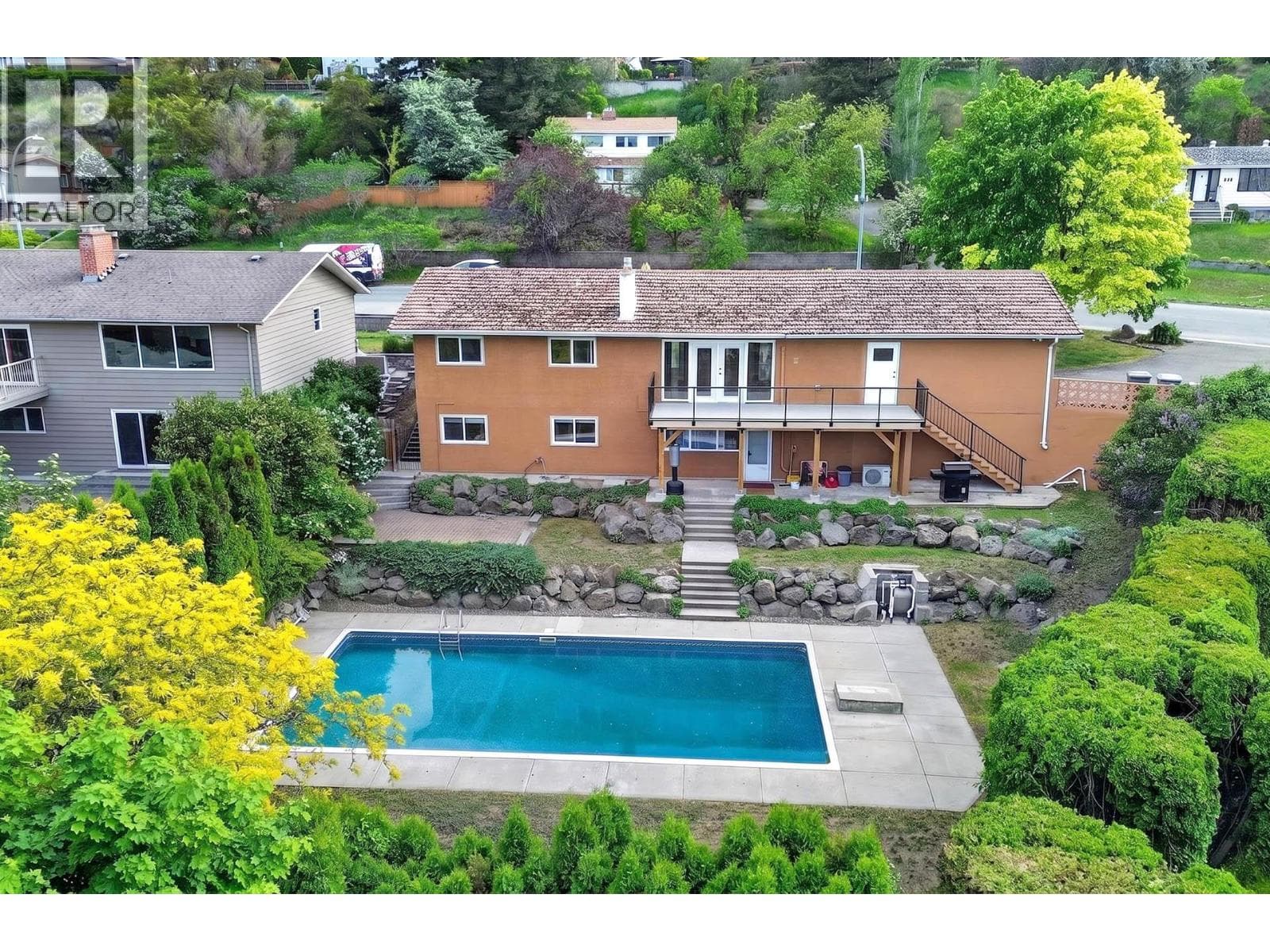 328 MCGILL ROAD, Interior REALTORS® — photo 2