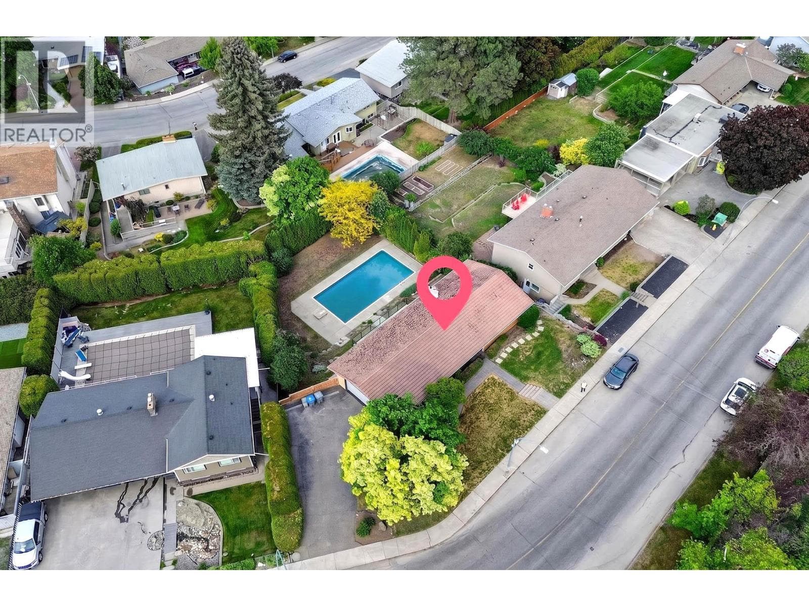 328 MCGILL ROAD, Interior REALTORS® — photo 3