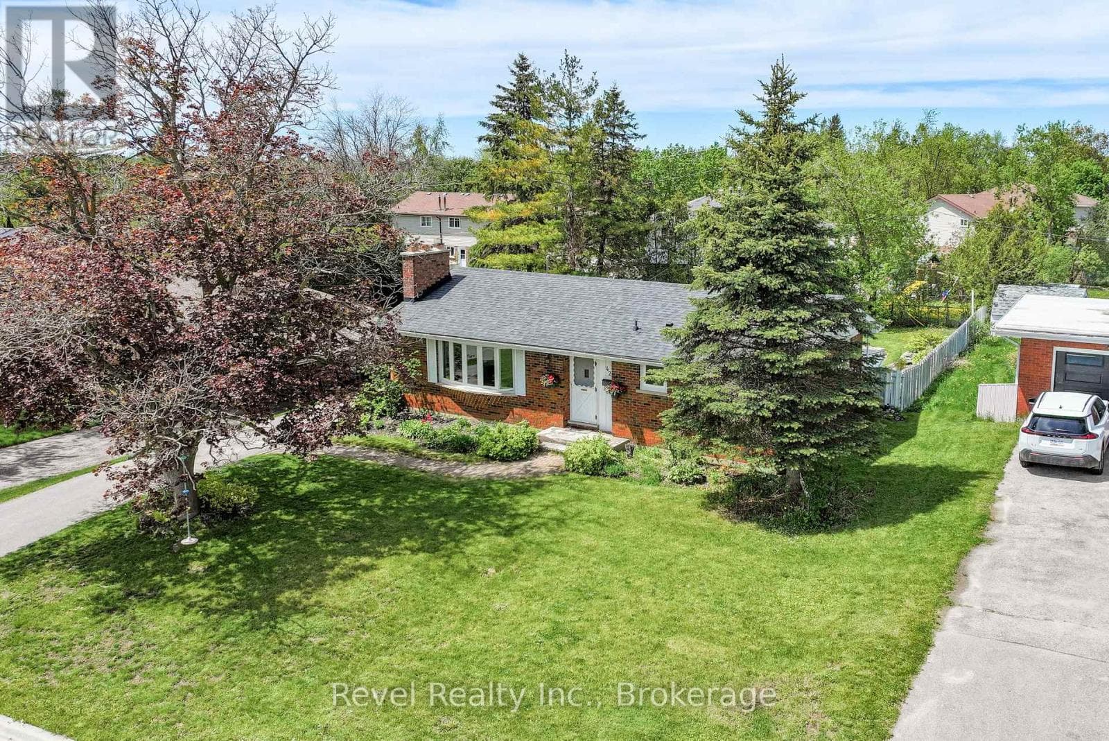 42 KAWARTHA DRIVE, Central Lakes — photo 5
