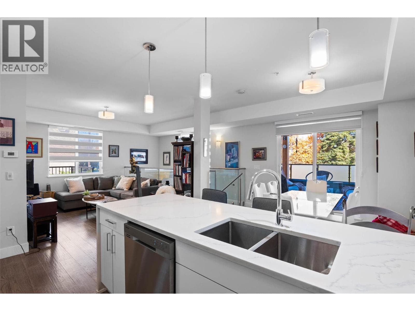 227 BATTLE Street Unit# 101, Interior REALTORS® — photo 5