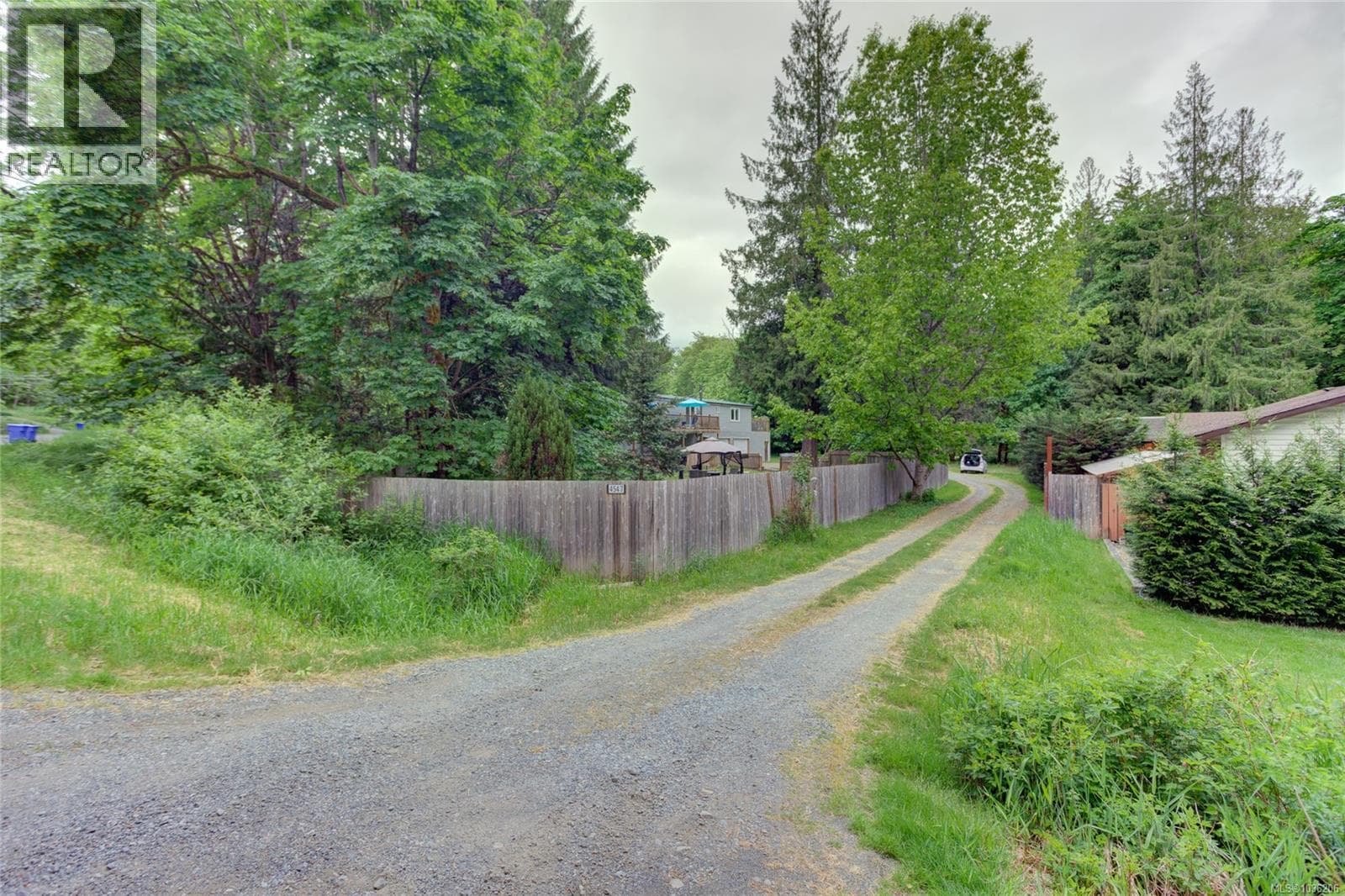 4547 COWICHAN LAKE ROAD, Vancouver Island — photo 2