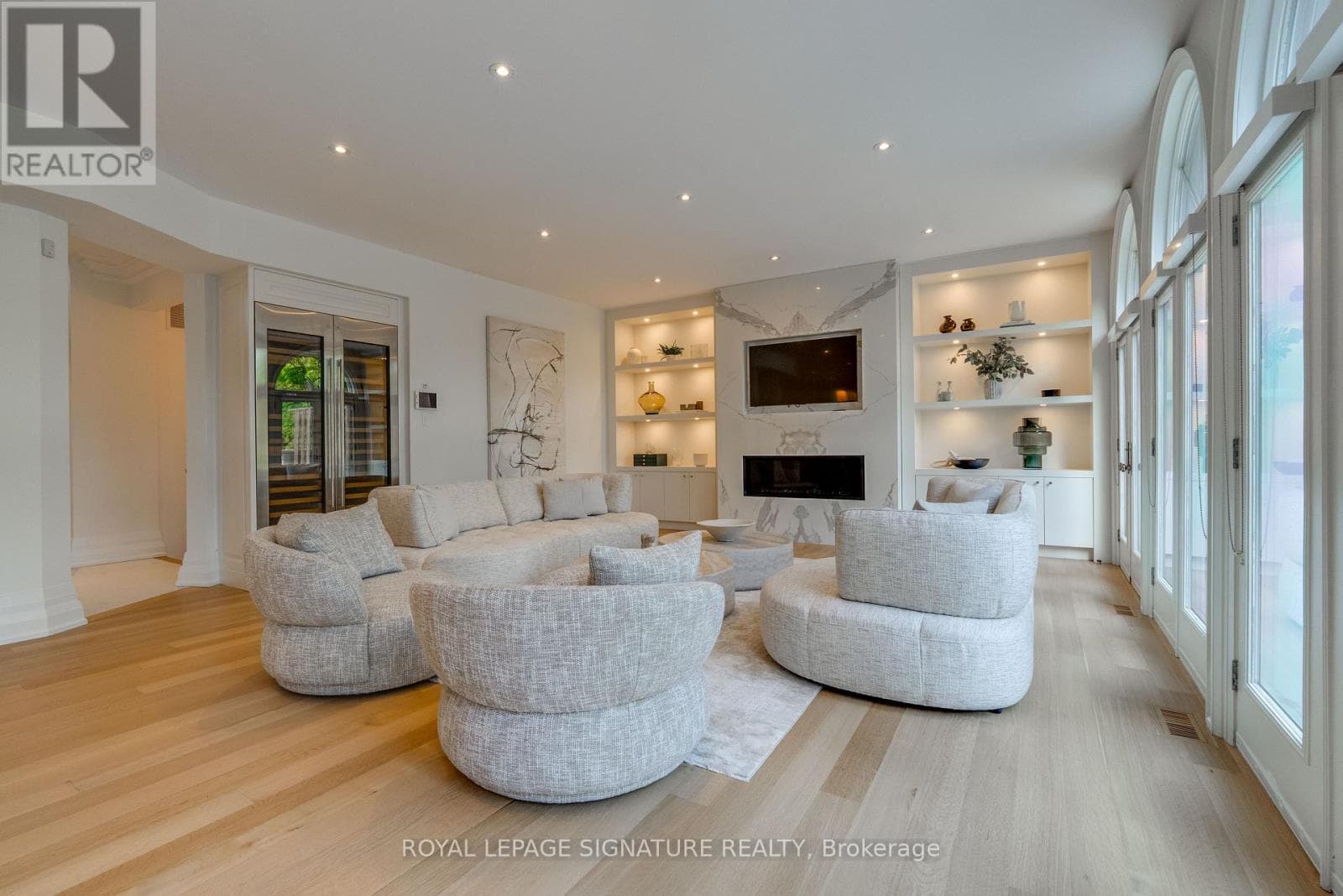 27 TEDDINGTON PARK AVENUE, Toronto — photo 3