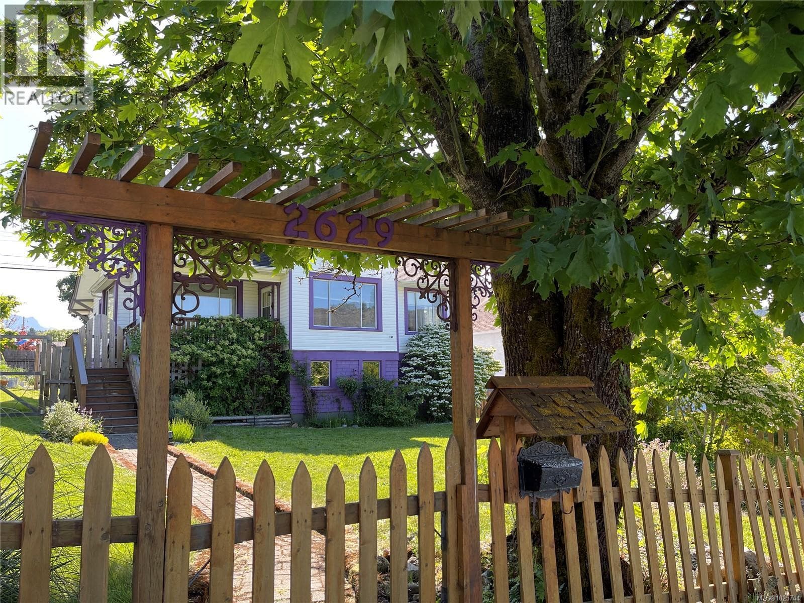 2629 2nd Ave in 