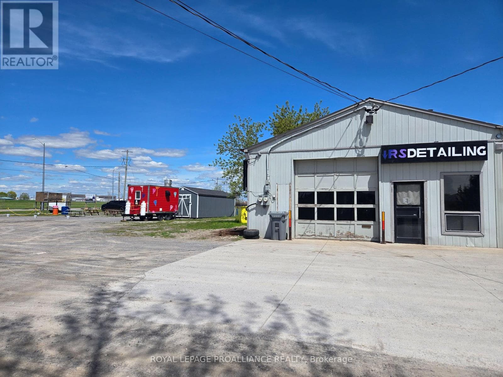 323 DUNDAS STREET E, Central Lakes — photo 3