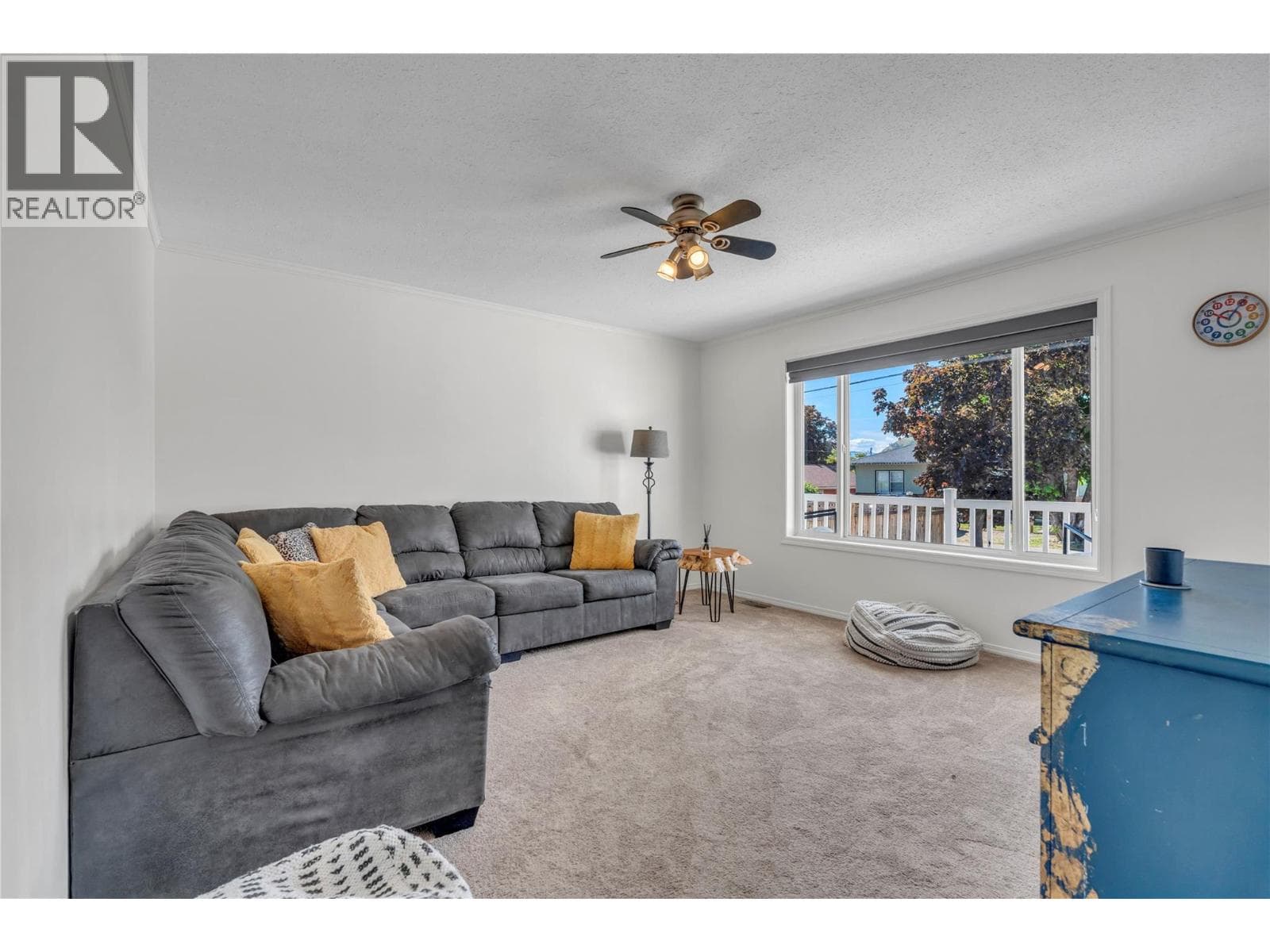 9714 Sargeant Street, Interior REALTORS® — photo 5