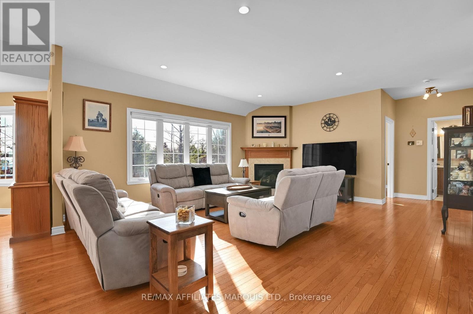 6574 ADRIAN COURT, Cornwall — photo 5