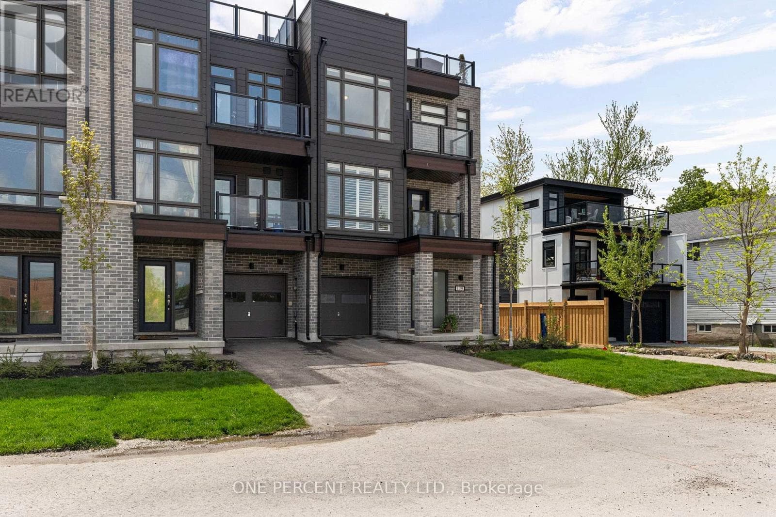 129 COLBORNE STREET E, Toronto — photo 3