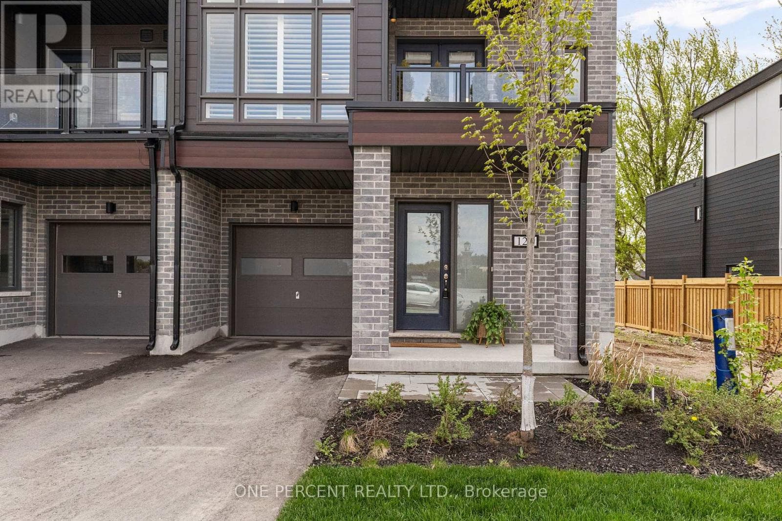 129 COLBORNE STREET E, Toronto — photo 4