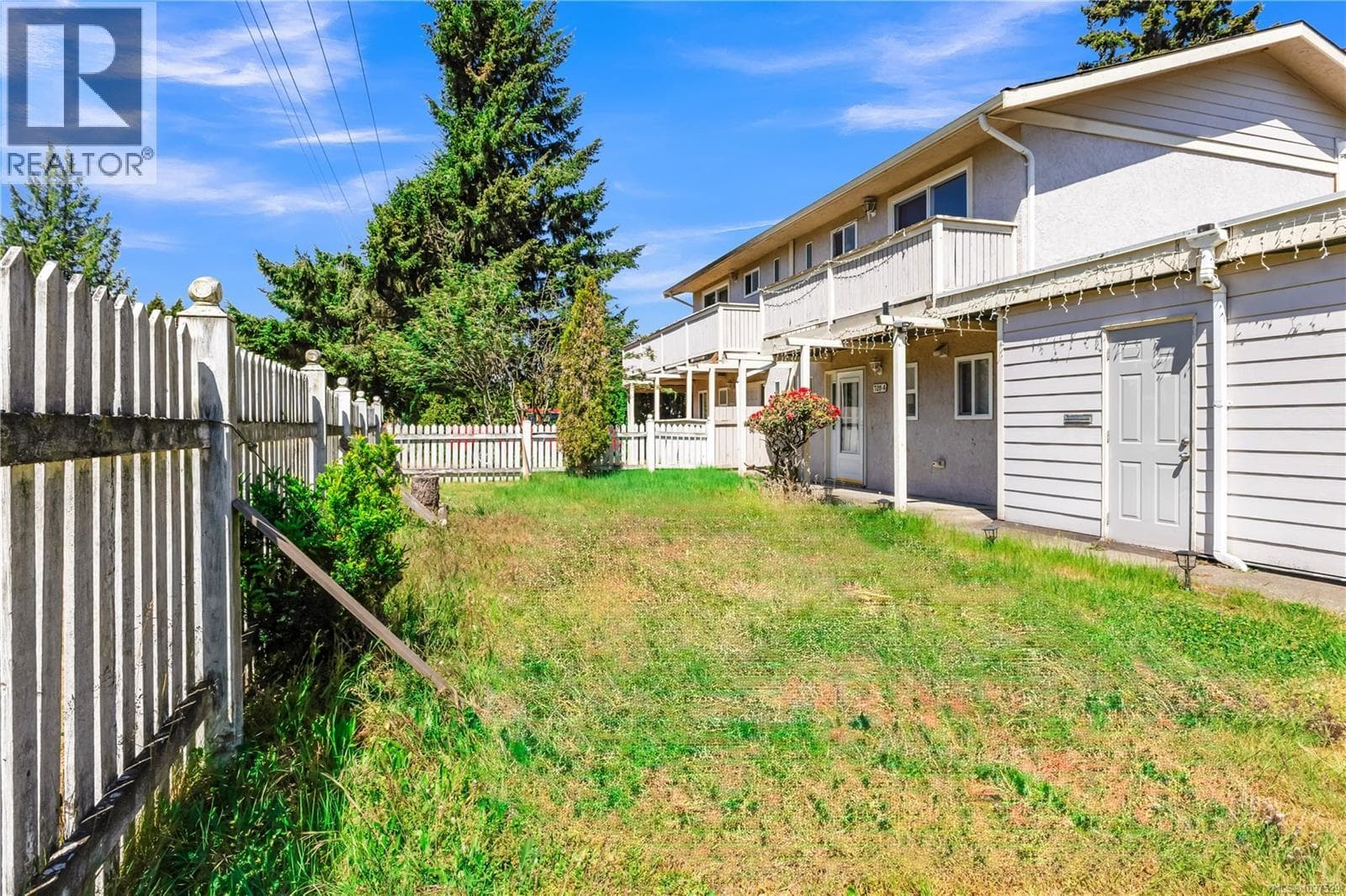 726A Kelly Rd, Victoria — photo 4