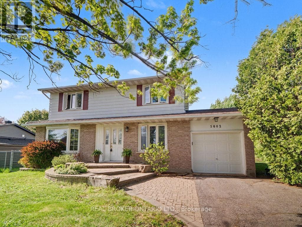 5662 SOUTH ISLAND PARK DRIVE in MANOTICK