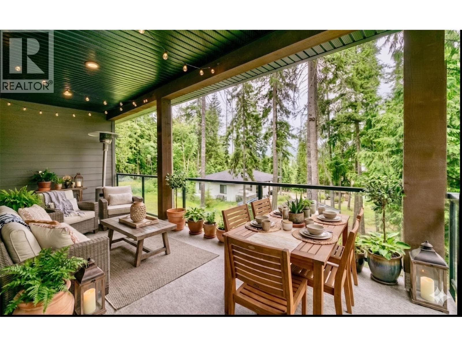 7468 ESTATE DRIVE, Interior REALTORS® — photo 3