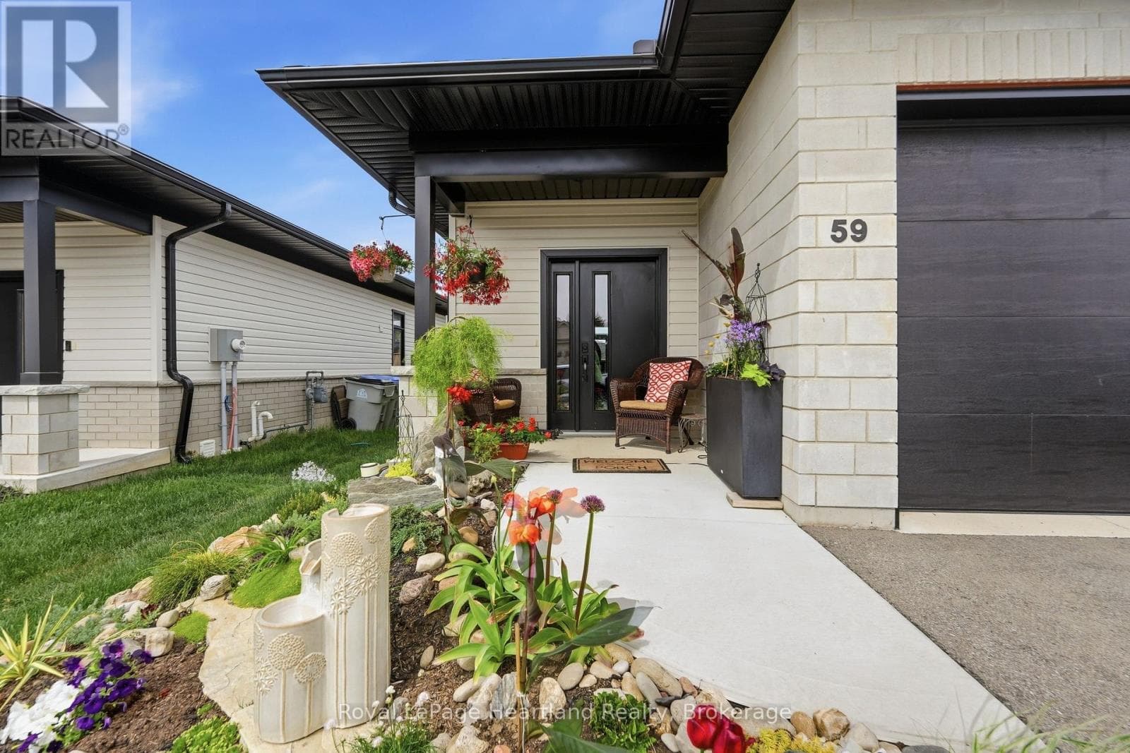 59 BRIARHILL ROAD, OnePoint — photo 2