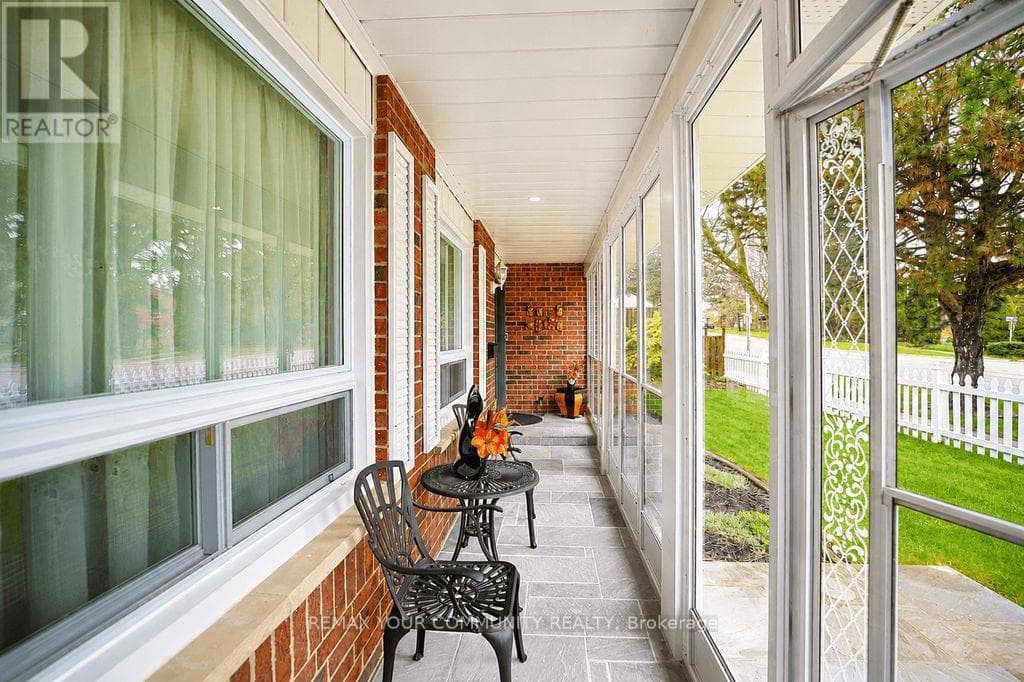 103 MUIR CRESCENT, Toronto — photo 3