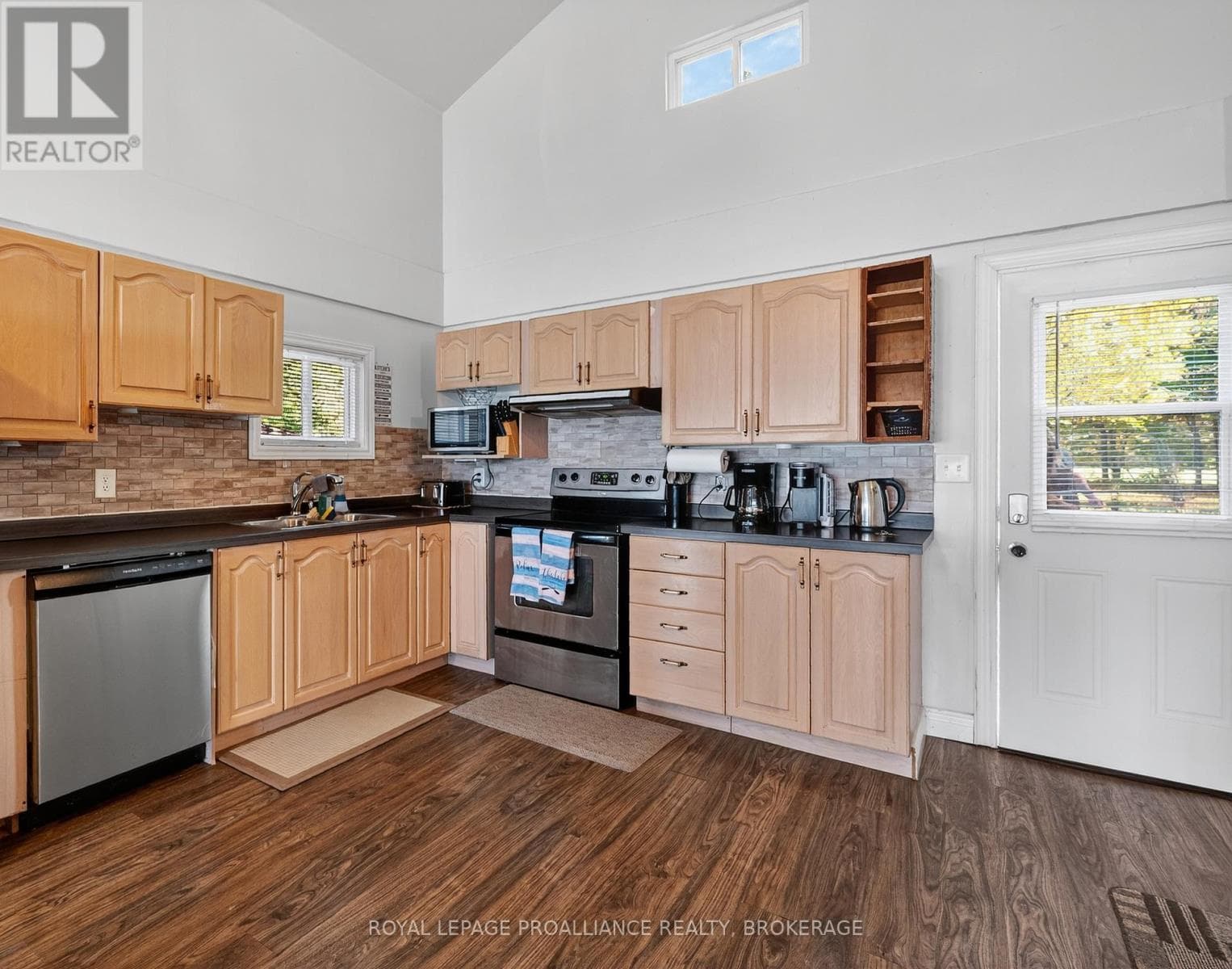 14B MORGAN'S POINT LANE, Kingston — photo 4