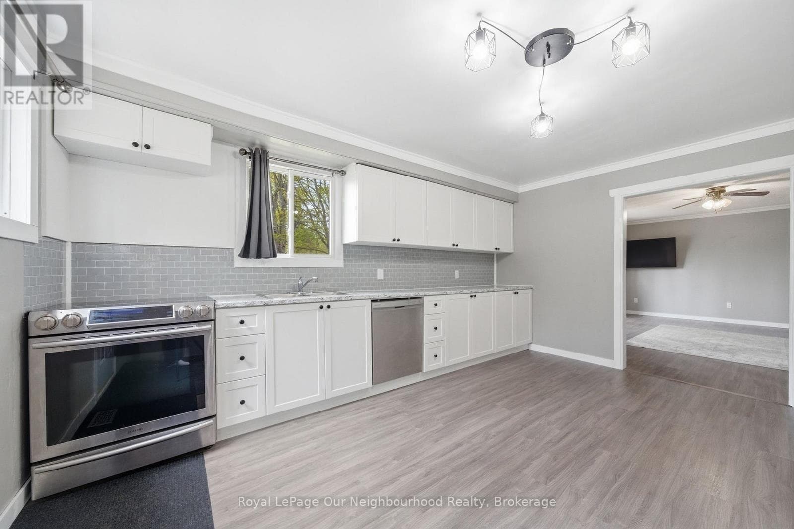 14 MORRISON STREET, Central Lakes — photo 4