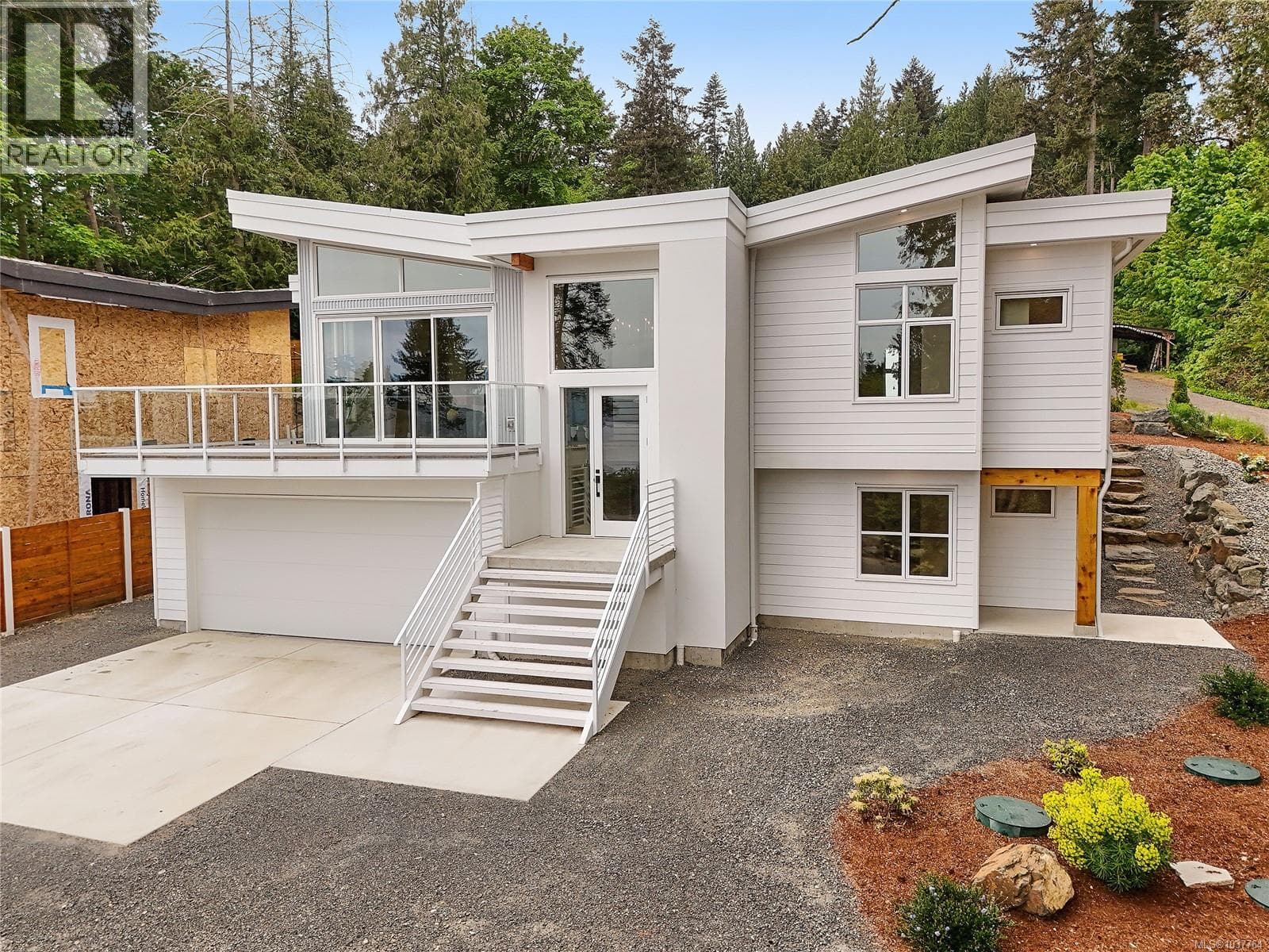 2528 MILL BAY Rd, Victoria — photo 2