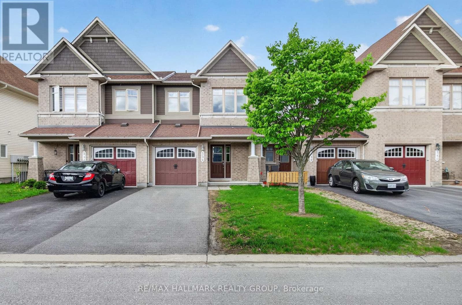 236 TRAILSEDGE WAY, Ottawa — photo 2