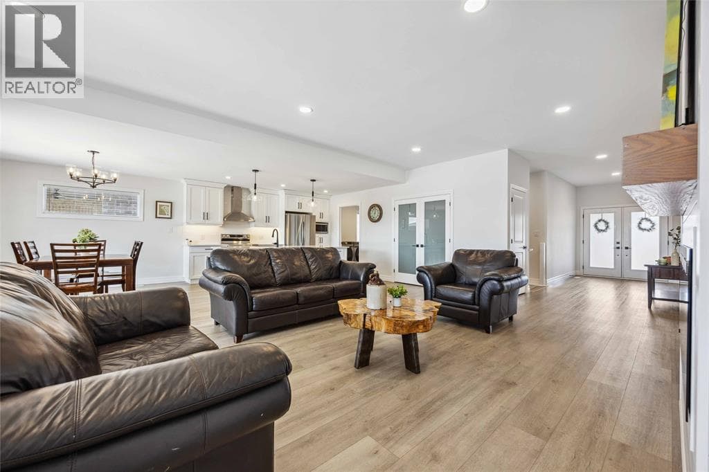 640 Sweetbay CRESCENT, Sarnia — photo 3