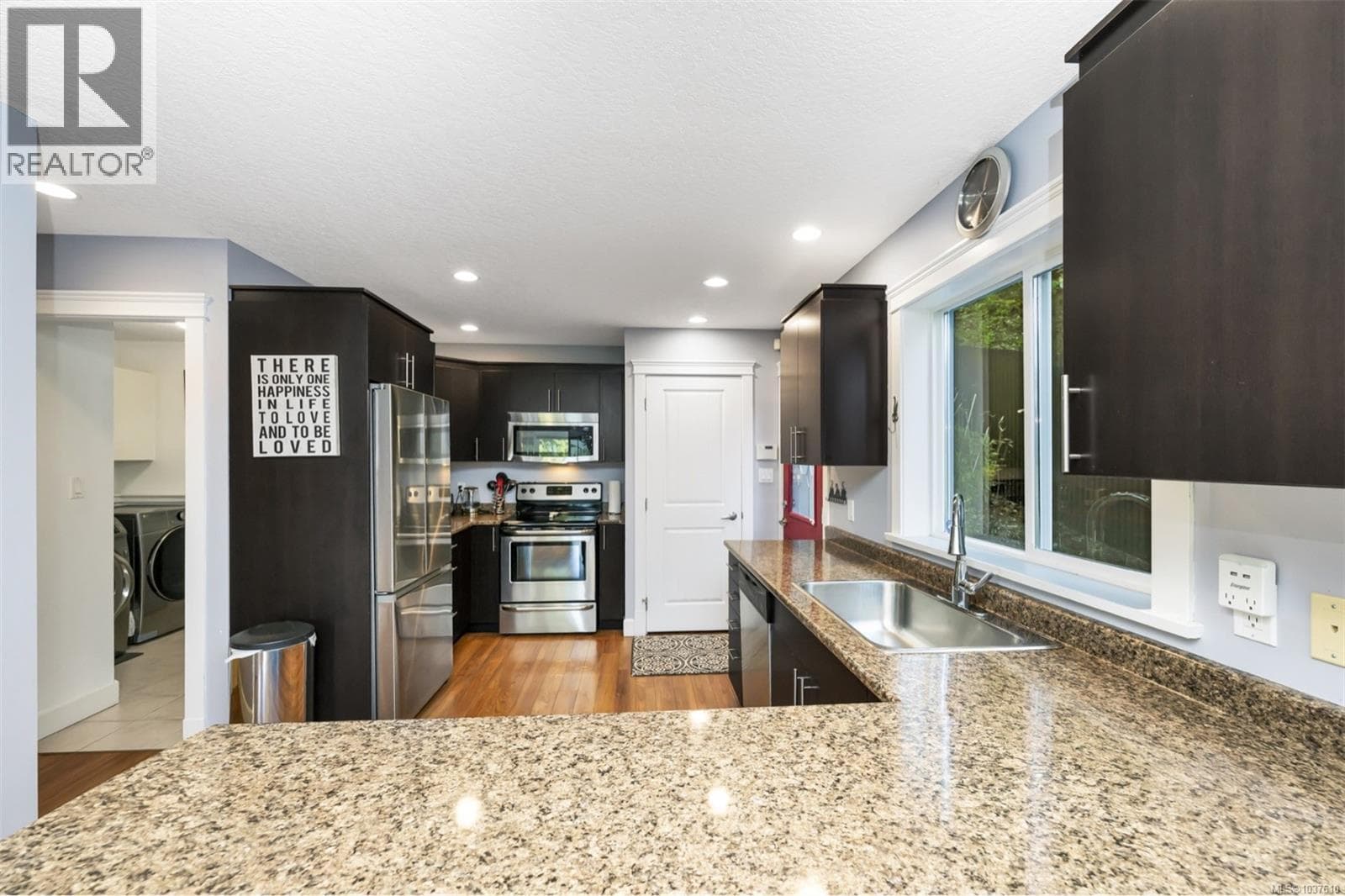 10379 Arbutus Rd, Vancouver Island — photo 3