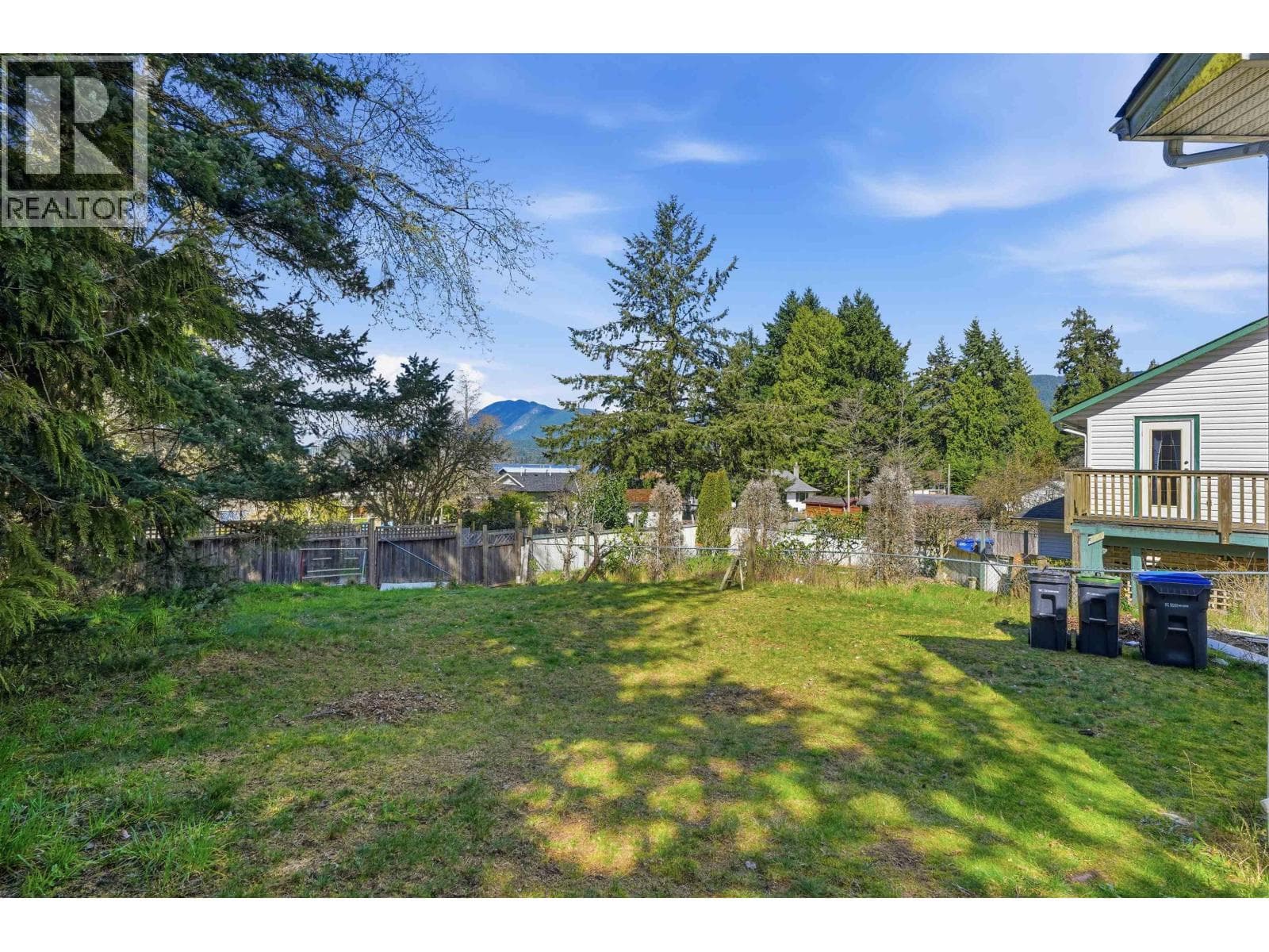 5689 PORPOISE BAIE ROAD, Greater Vancouver — photo 4