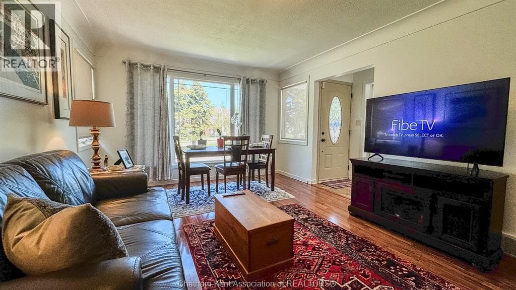 94 Stanley AVENUE, Chatham Kent — photo 5