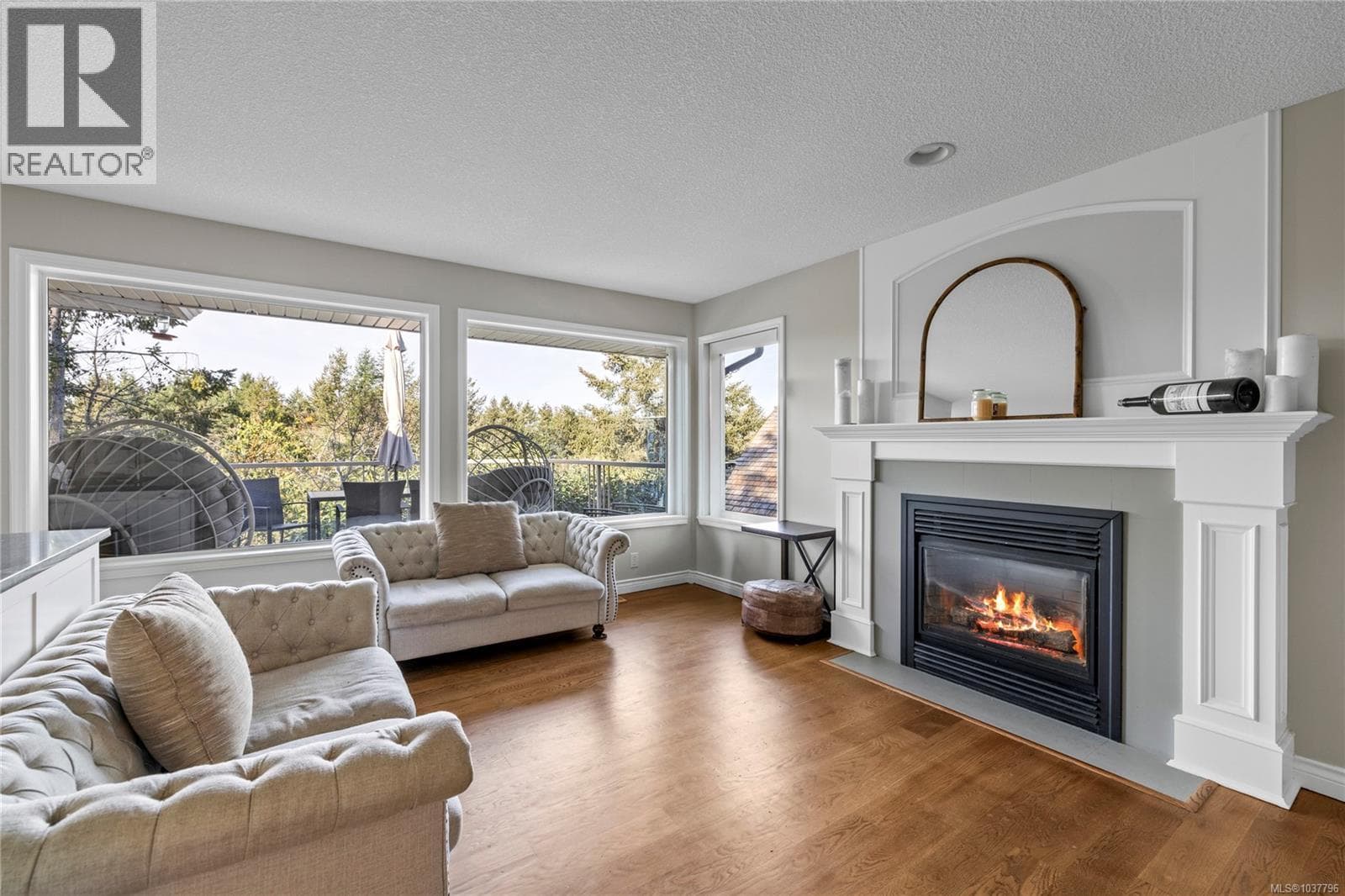 3541 Shelby Lane, Vancouver Island — photo 2