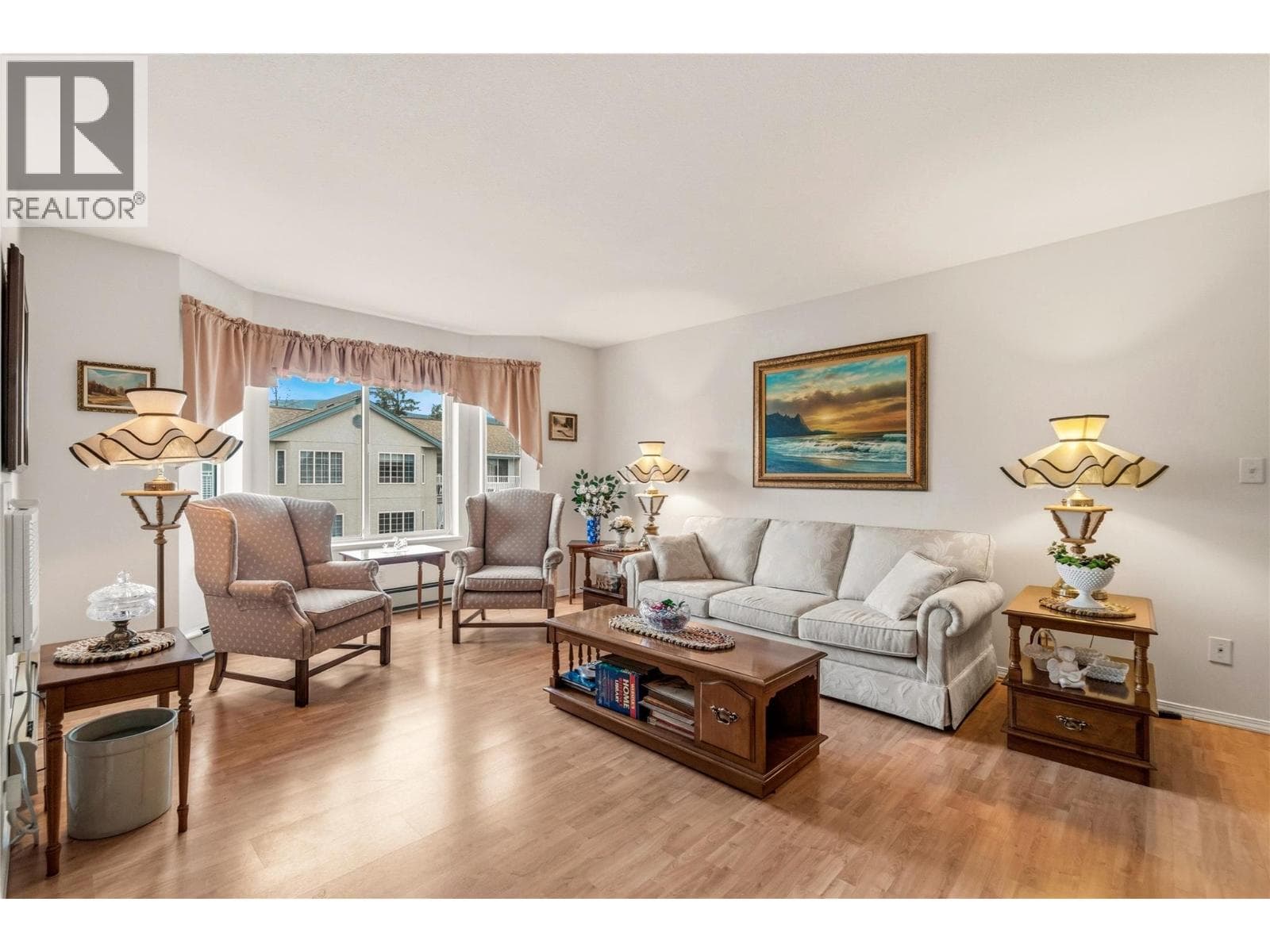 251 6 Street SE Unit# 306, Interior REALTORS® — photo 5