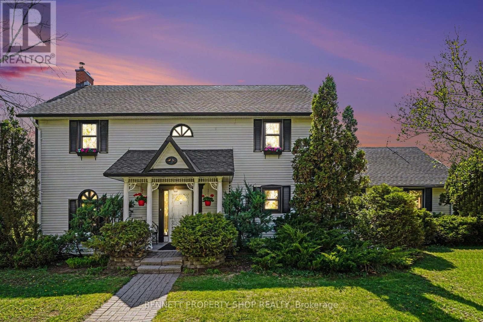5696 MANOTICK MAIN STREET, Ottawa