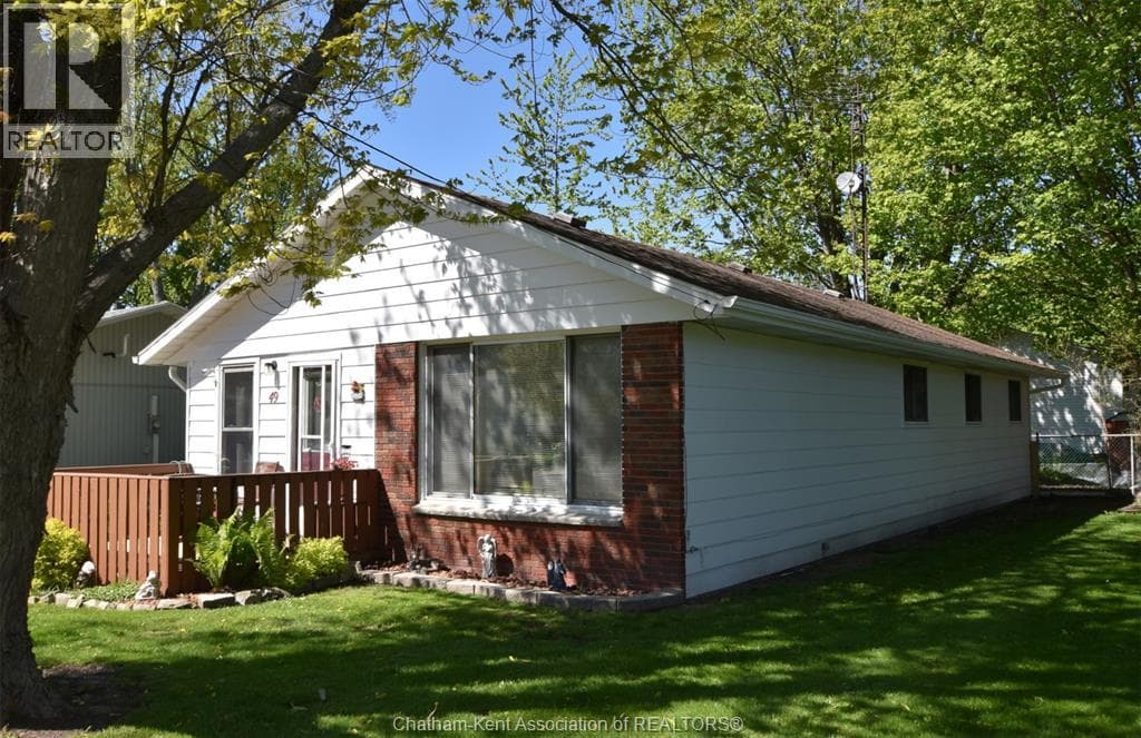 49 William STREET South, Chatham Kent — photo 4