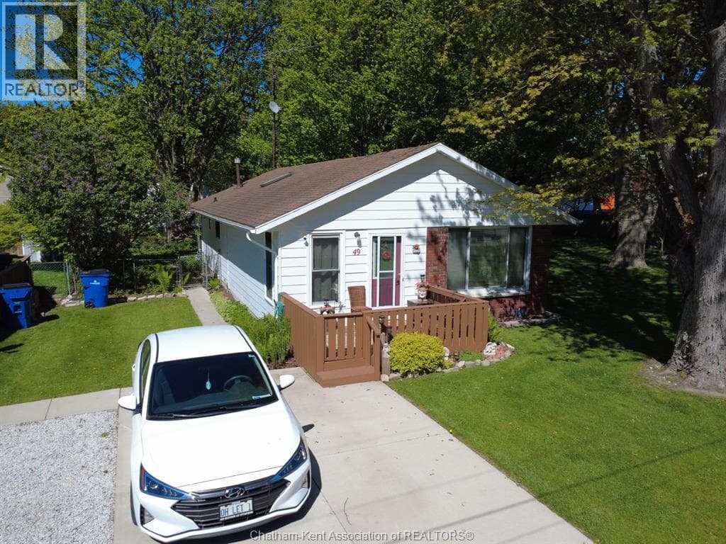 49 William STREET South, Chatham Kent — photo 2