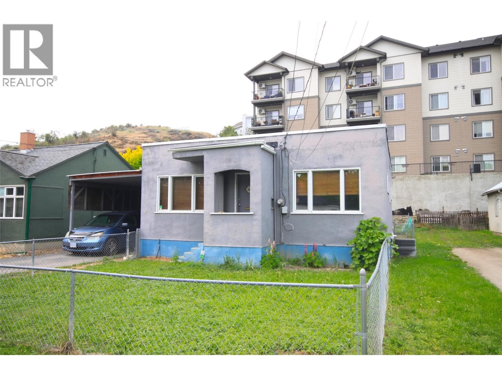 3208 35 STREET in 