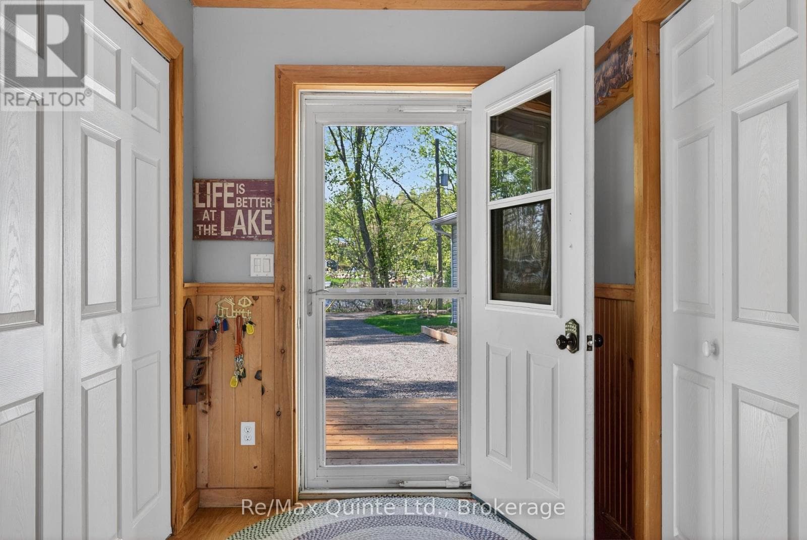 585 PINE POINT LANE, Central Lakes — photo 3