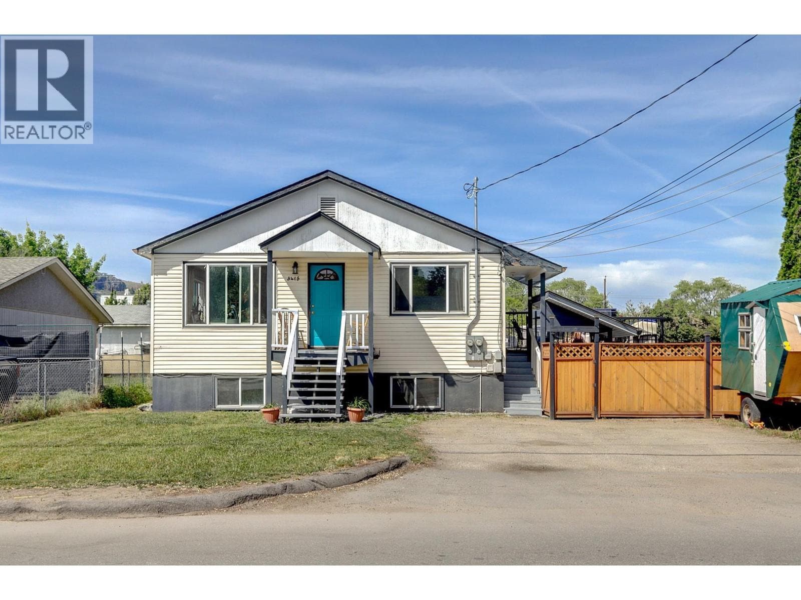 3415 24 AVENUE in 