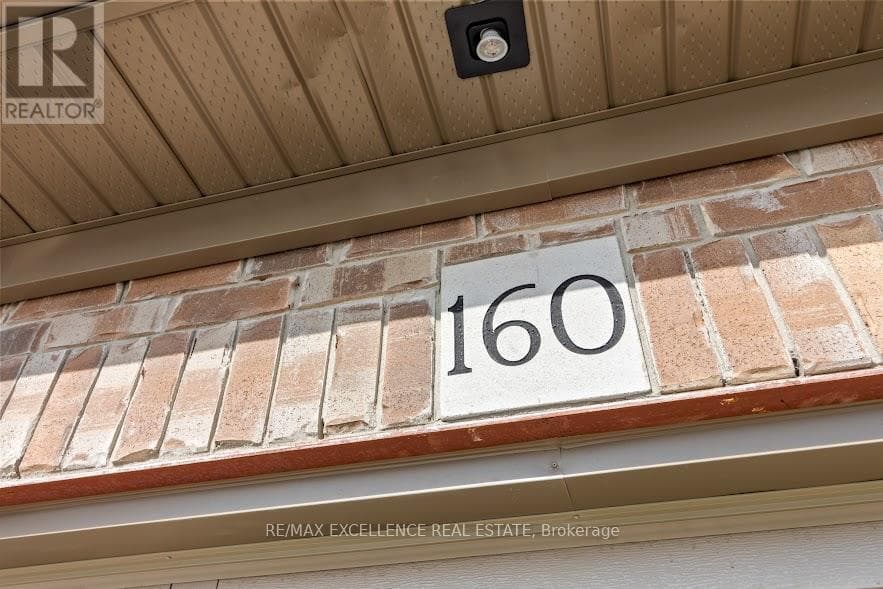 160 STONEBROOK WAY W, Toronto — photo 2